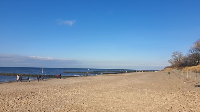Atrakcje w Kołobrzegu -plaża wschodnia przy Marine Hotel