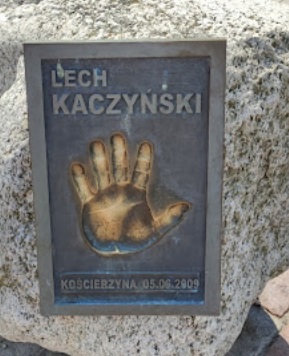 Odcisk dłoni prezydenta RP L. Kaczyńskiego